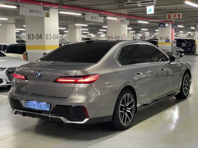 BMW I7 - 3