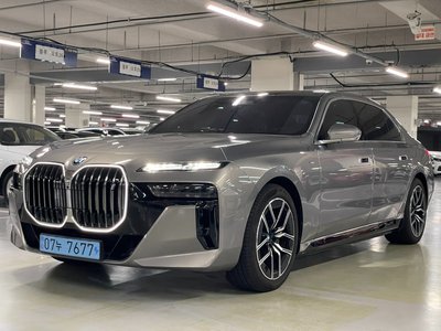 BMW I7 - 1
