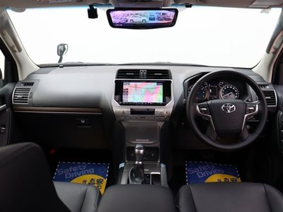 TOYOTA LAND CRUISER PRADO - 7