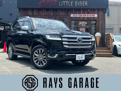 TOYOTA LAND CRUISER 300 - 1