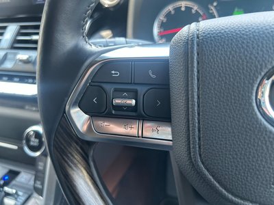 2023 Toyota LAND CRUISER 300 — миниатюра 45