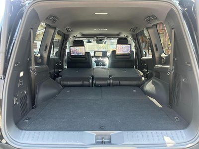 2023 Toyota LAND CRUISER 300 — миниатюра 27