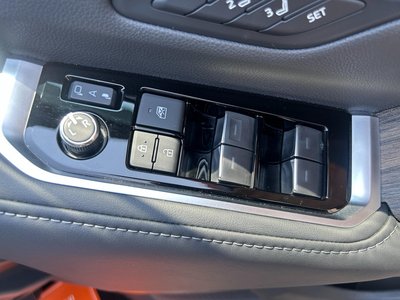 2023 Toyota LAND CRUISER 300 — миниатюра 63