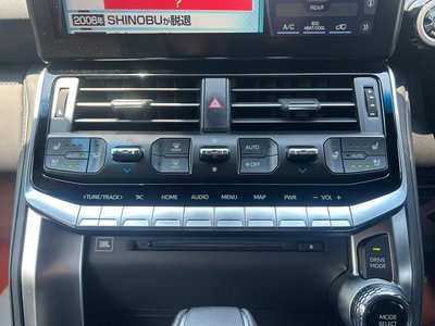 2023 Toyota LAND CRUISER 300 — миниатюра 61