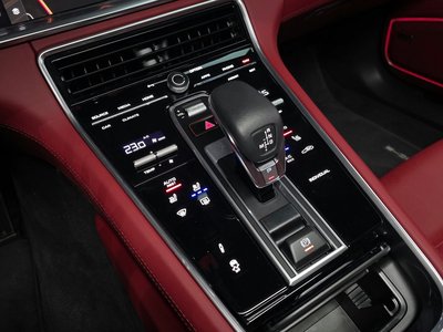 PORSCHE PANAMERA - 9