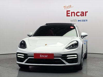 PORSCHE PANAMERA - 2