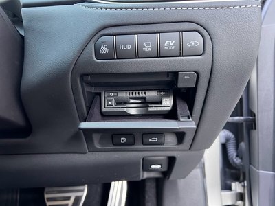 صورة مصغرة 59 لـ 2022 Lexus LS