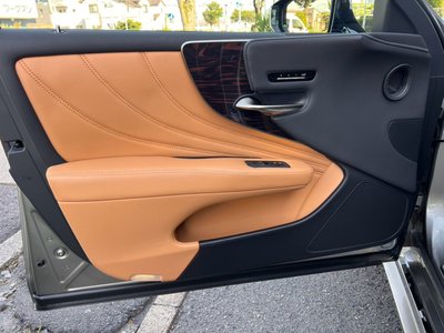 صورة مصغرة 36 لـ 2022 Lexus LS