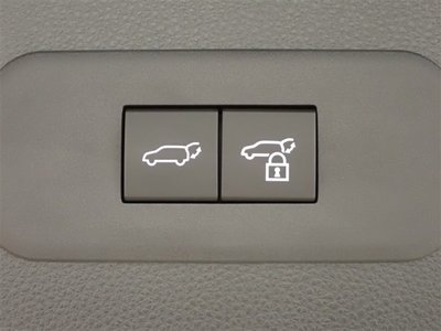 TOYOTA CROWN ESTATE - 10