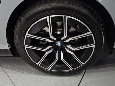 BMW 7 SERIES - 8