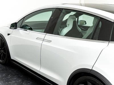 2018 Tesla MODEL X — миниатюра 31