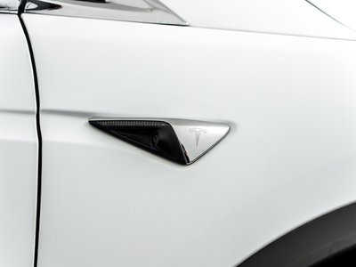 2018 Tesla MODEL X — миниатюра 21