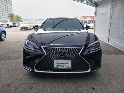 2019 Lexus LS photo 8