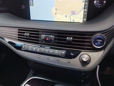 صورة مصغرة 30 لـ 2019 Lexus LS