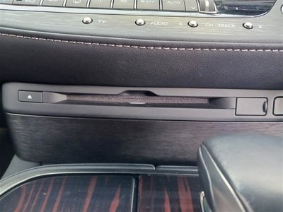 صورة مصغرة 39 لـ 2019 Lexus LS