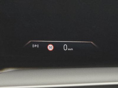 2025 BMW 5 SERIES 缩略图 17