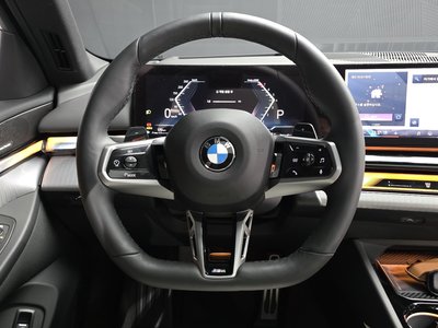 2025 BMW 5 SERIES 缩略图 13