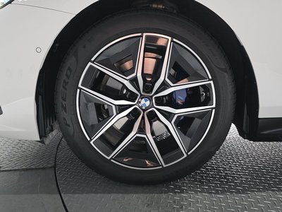 2025 BMW 5 SERIES photo 6