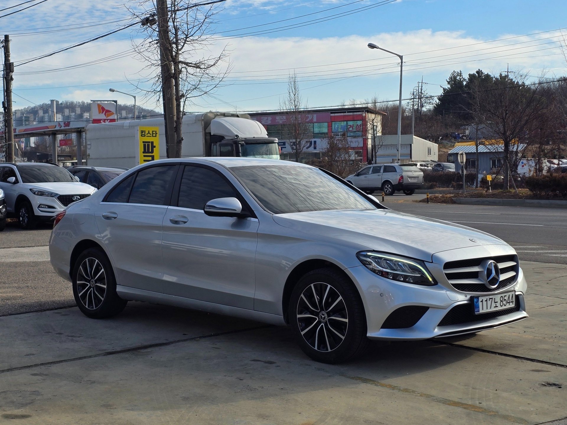 MERCEDES-BENZ C-CLASS - View 1