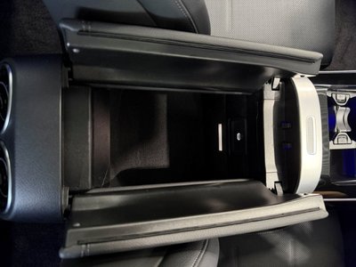 صورة مصغرة 24 لـ 2025 Mercedes-BENZ C-CLASS