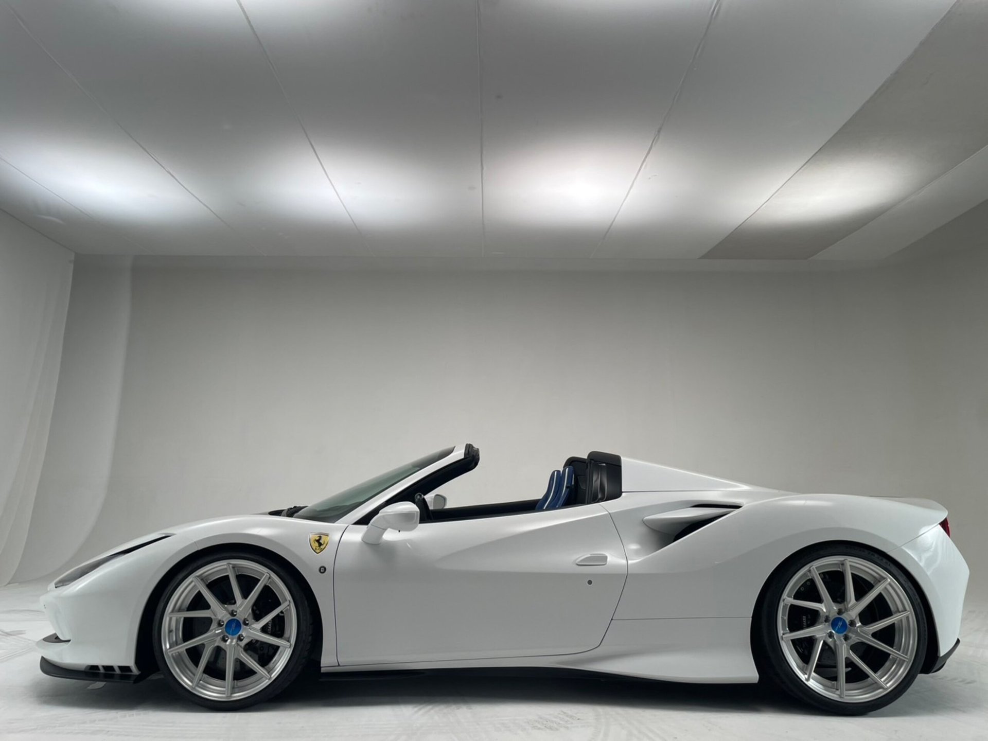 FERRARI F8 SPIDER - View 1