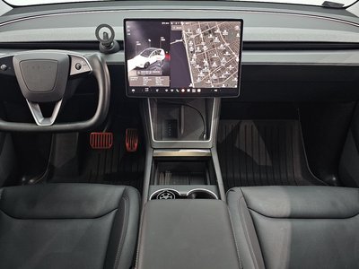 صورة 10 لـ 2025 Tesla MODEL Y