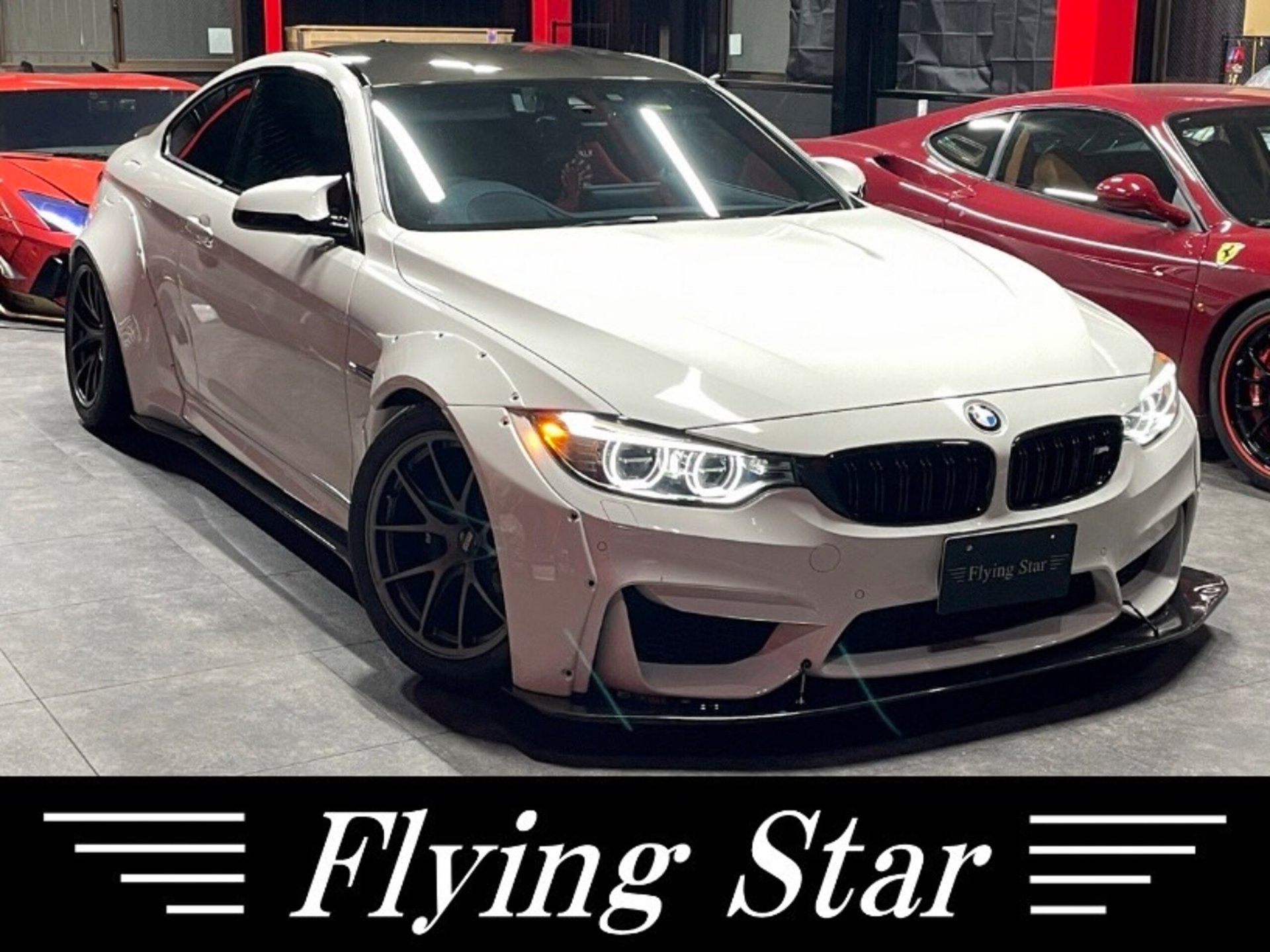 BMW M4 COUPE - View 1