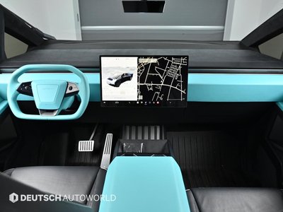 TESLA CYBERTRUCK - 4