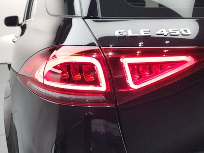 MERCEDES-BENZ GLE - 10