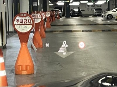 MERCEDES-BENZ CLS - 8