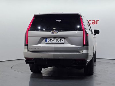 2023 Cadillac ESCALADE 5TH GENERATION photo 3