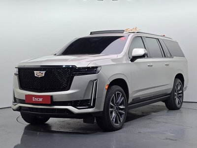 2023 Cadillac ESCALADE 5TH GENERATION photo 1