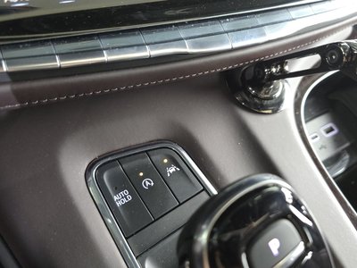 2023 Cadillac ESCALADE 5TH GENERATION 缩略图 16