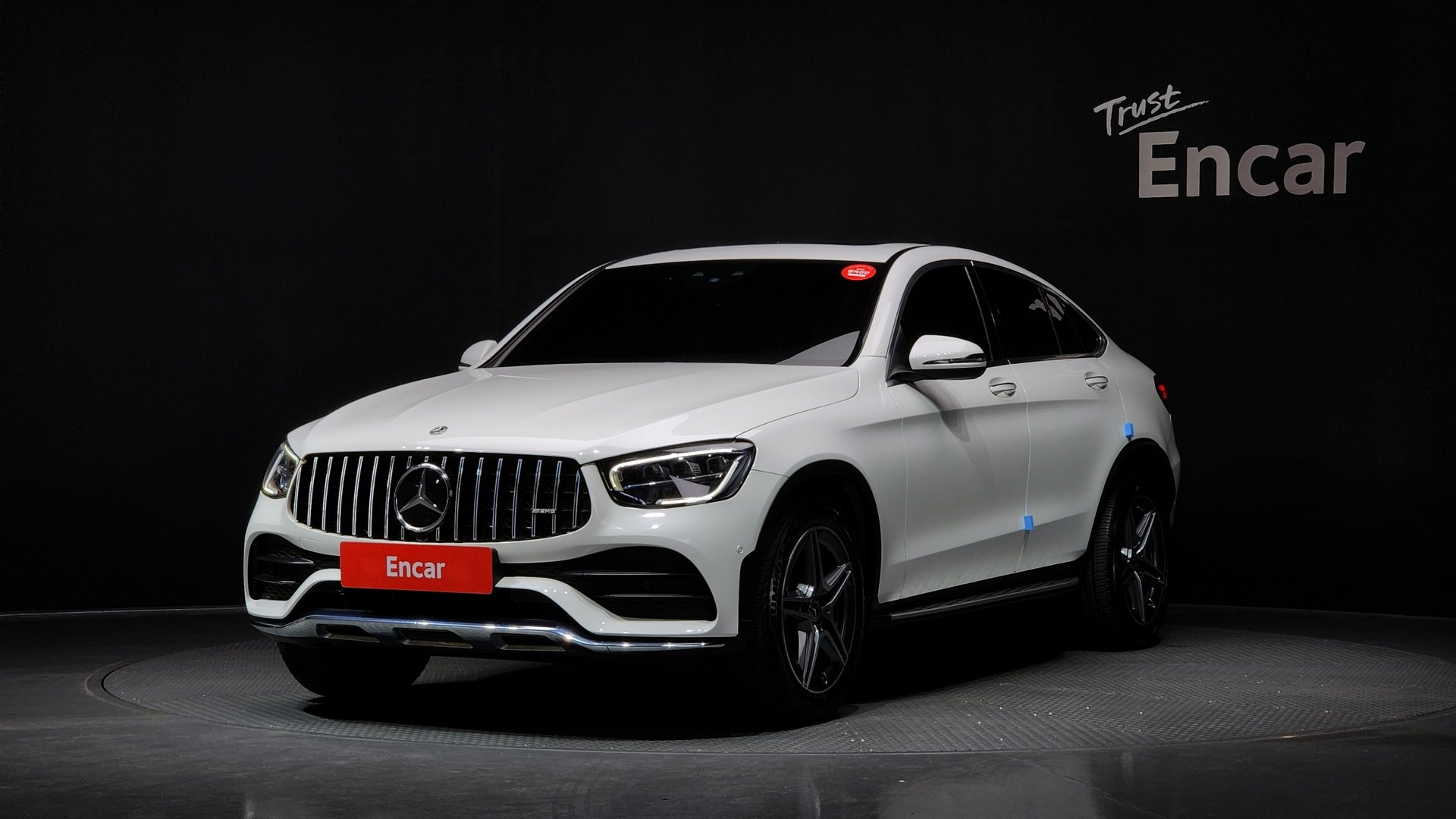 MERCEDES-BENZ GLC - View 1