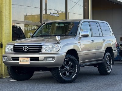 TOYOTA LAND CRUISER 100