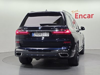2022 BMW X7 照片 3