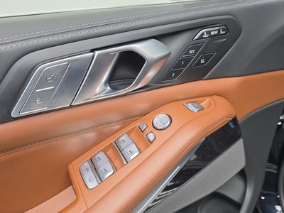 2022 BMW X7 缩略图 33