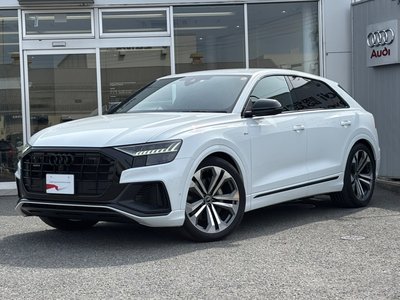 AUDI Q8 - 8