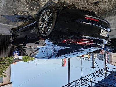 PORSCHE PANAMERA - 4