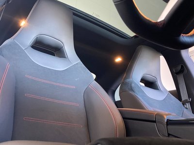 MERCEDES-BENZ CLA - 10