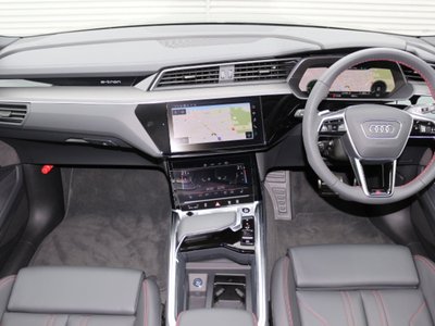 2025 AUDI Q8 E-TRON — фото 2