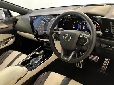2023 Lexus NX — миниатюра 24