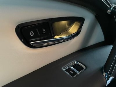 BENTLEY BENTAYGA - 9