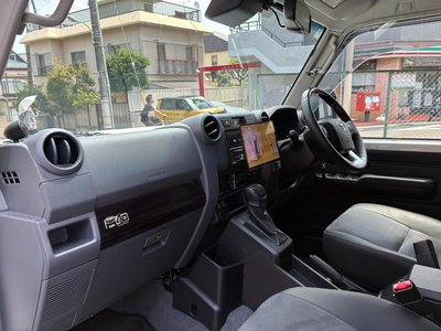 2024 Toyota LAND CRUISER 70 — миниатюра 13