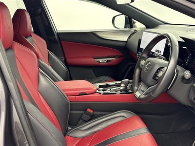 صورة مصغرة 31 لـ 2023 Lexus NX