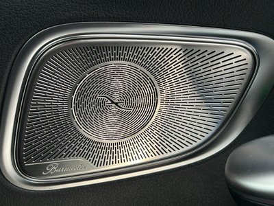 2025 Mercedes-BENZ GLC thumbnail 35