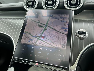 2025 Mercedes-BENZ GLC thumbnail 25