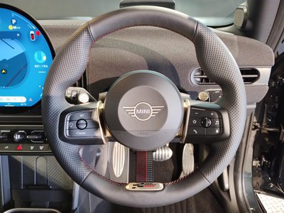 2025 MINI COOPER photo 16