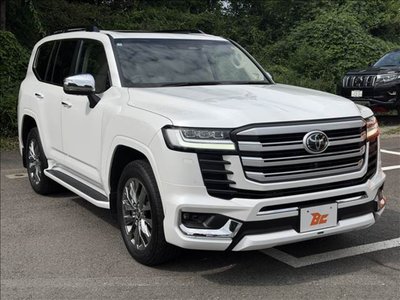 صورة 5 لـ 2025 Toyota LAND CRUISER 300