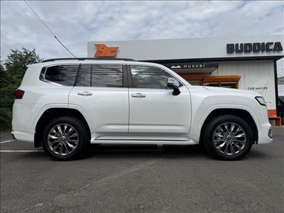 صورة 7 لـ 2025 Toyota LAND CRUISER 300